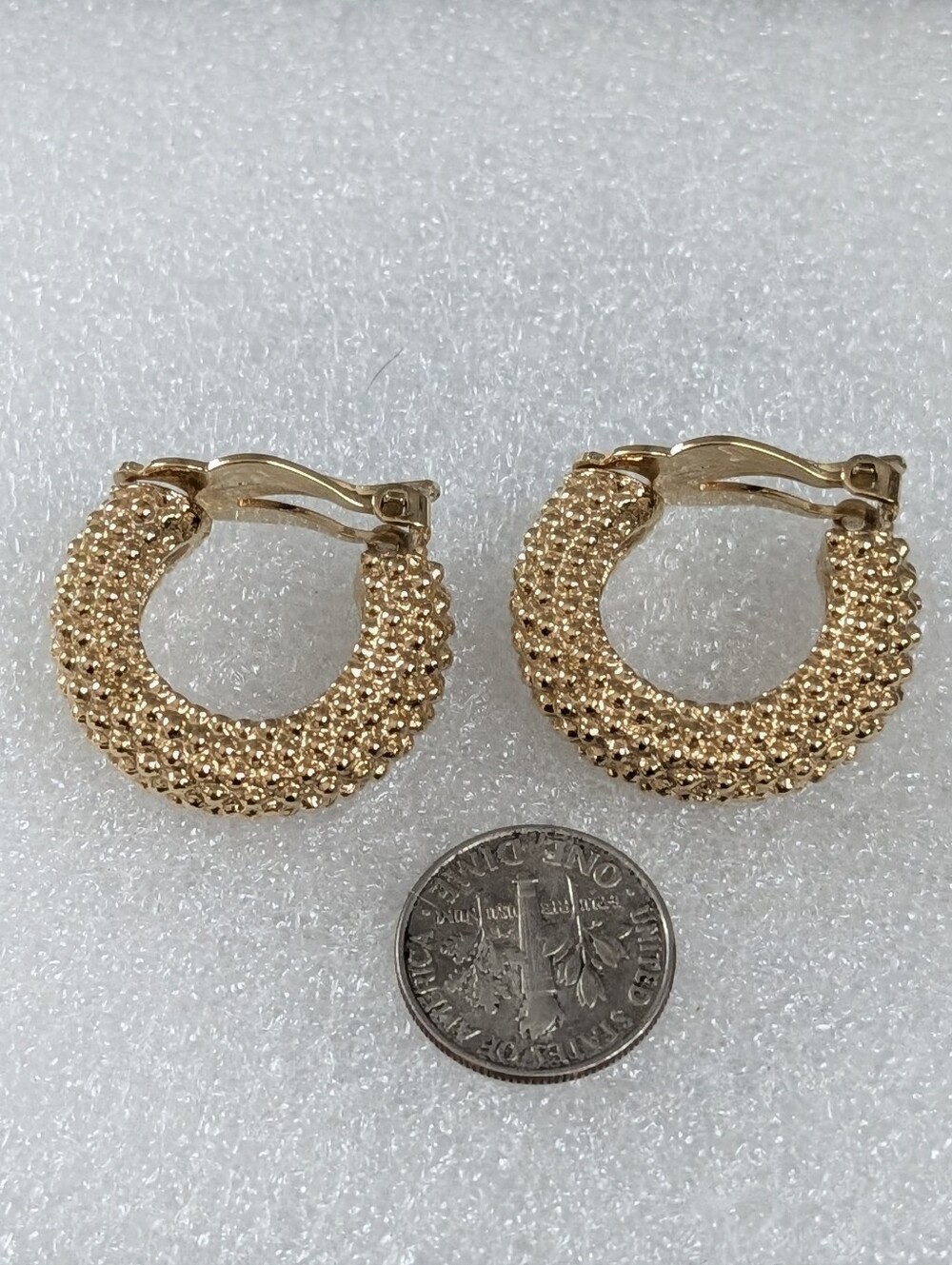 Givenchy Hoop Earrings Clip On Vintage Gold Textured Hoop Earrings - Picture 4 of 4